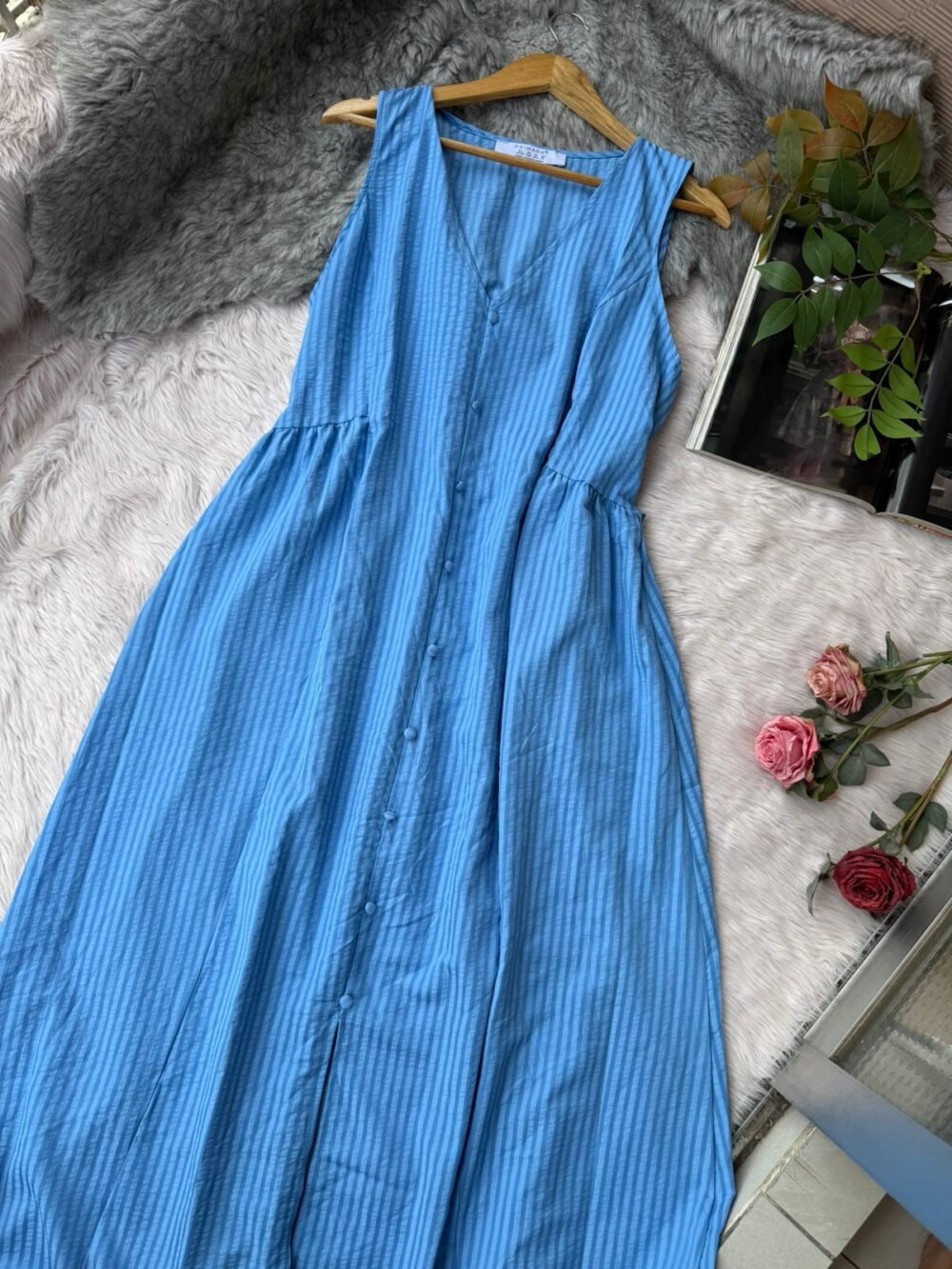 Luna Soft Textured Sleeveless Dress - Image 3