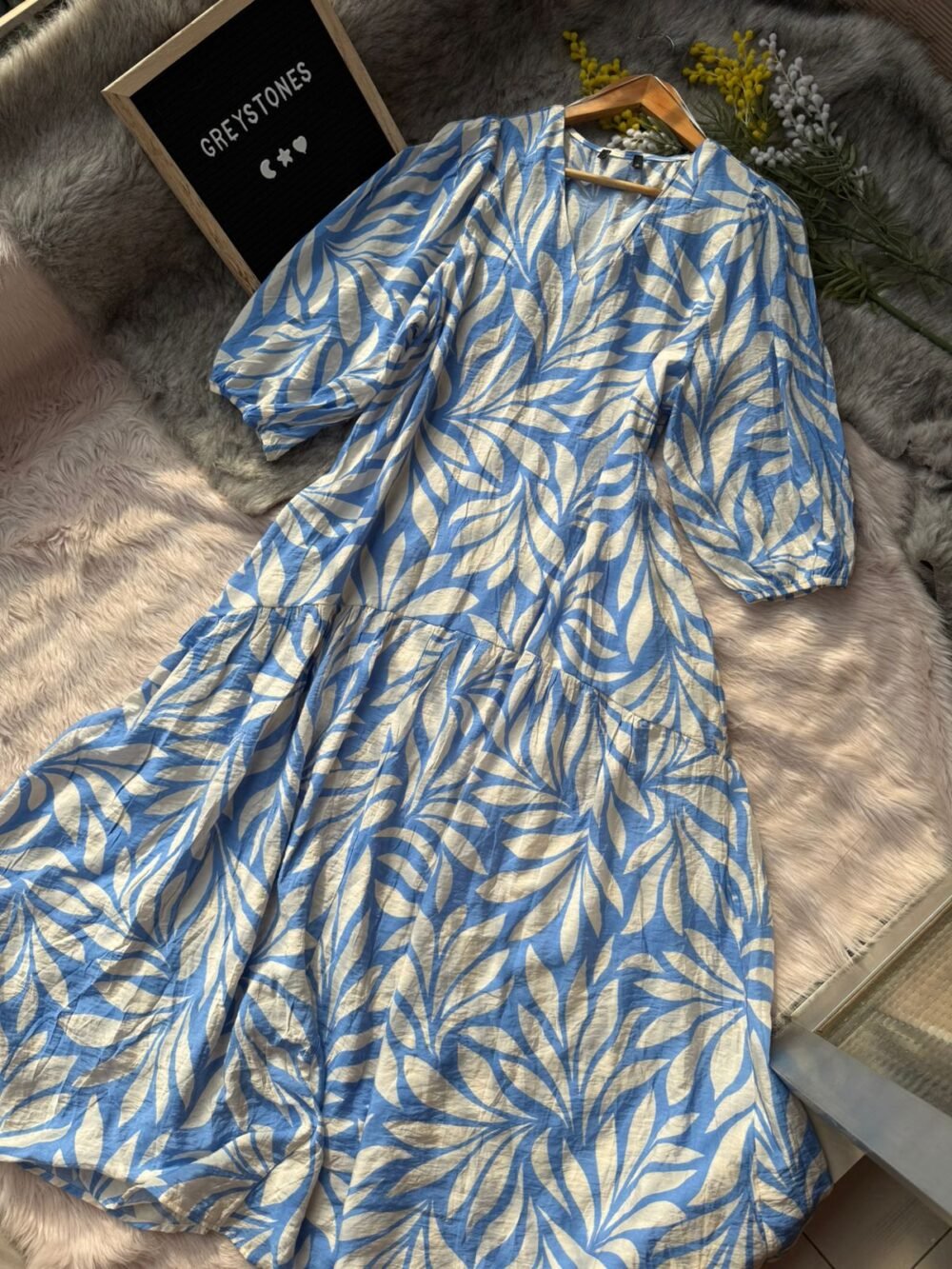 Leaf print V-neck blouse in blue and white - breathable cotton Midi for women