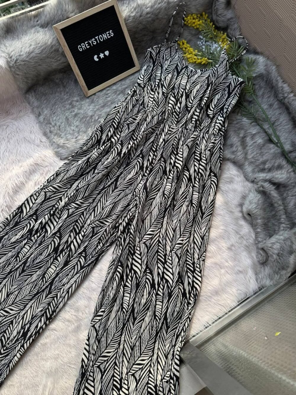 Boho Leaf-Print Maxi Dress with Adjustable Spaghetti Straps