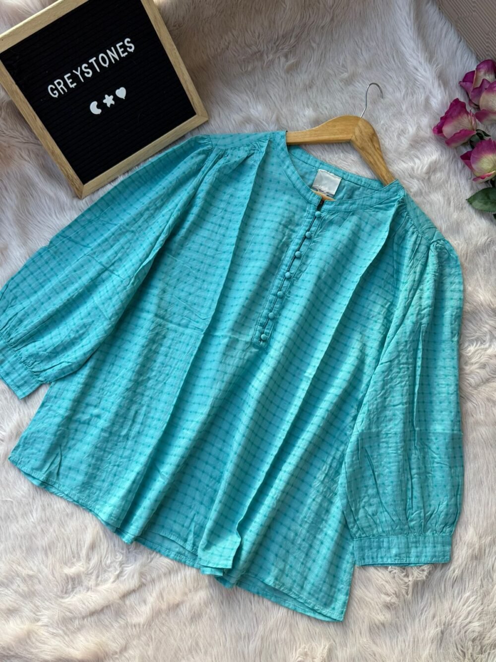 Textured Buttoned-down Tops