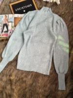 Pretty Winter Top with locked pearl - Image 2